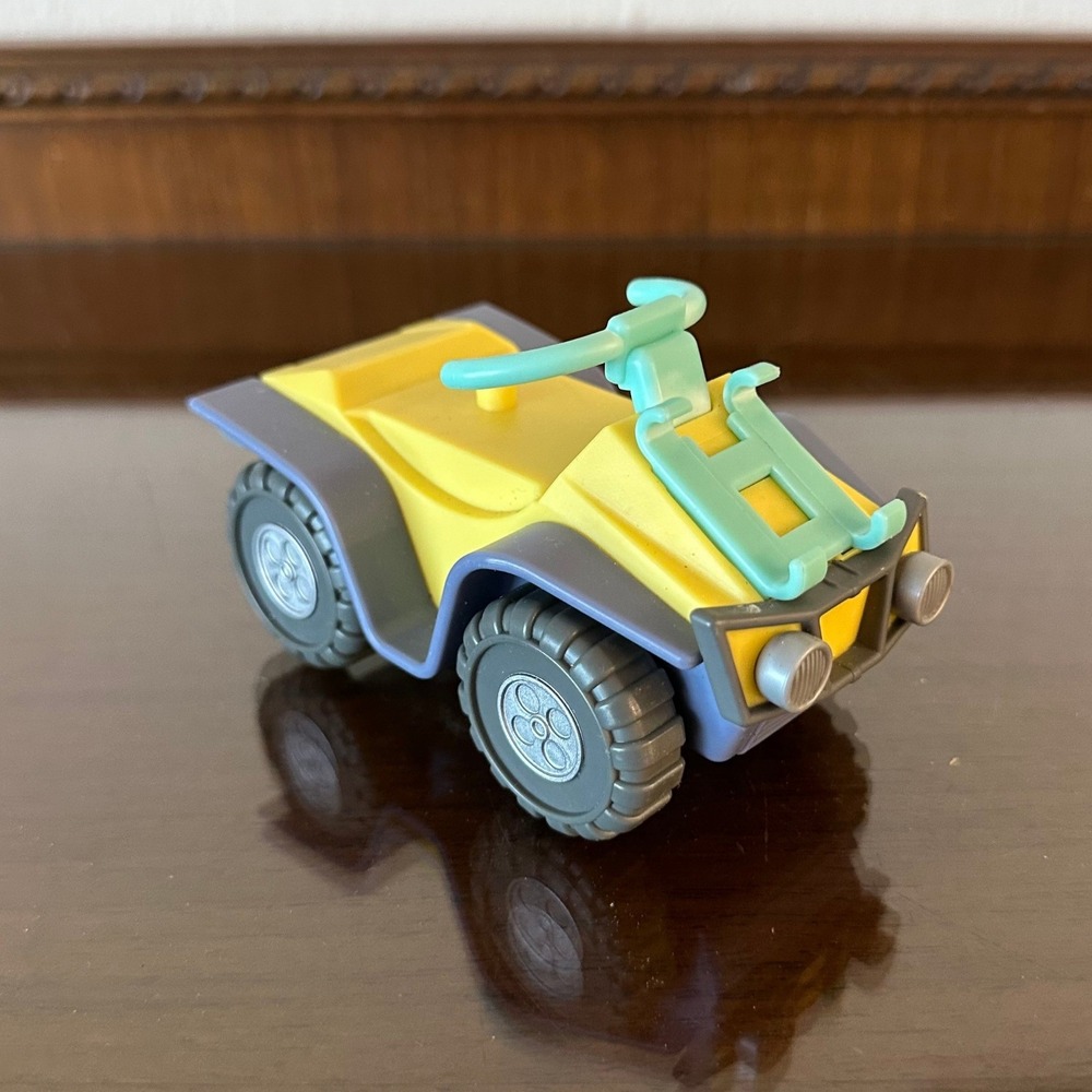 Bluey Moose Toys Yellow Purple Quad Bike ATV Vehicle BGFELA License Plate